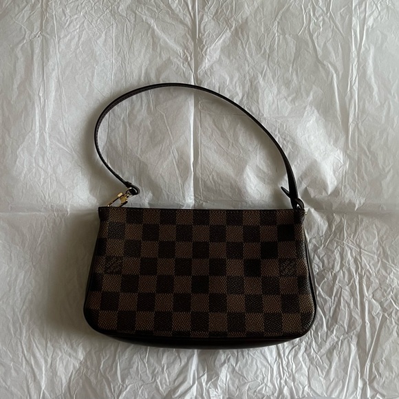 Louis Vuitton Damier Ebene Navona Pochette - Picture 4 of 10